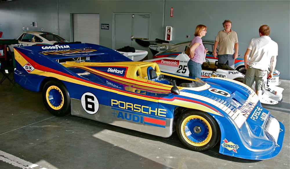 Porsche Picture of the Day !! - Page 107