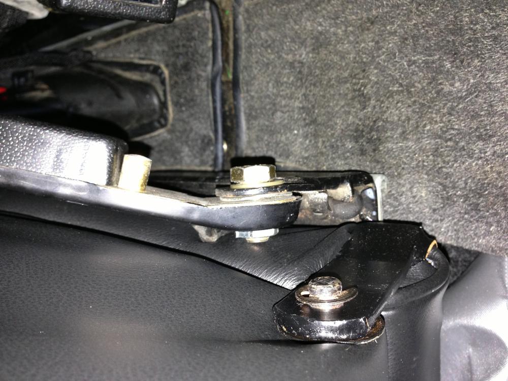 Name:  Seat belt mount inboard.jpg
Views: 382
Size:  109.7 KB