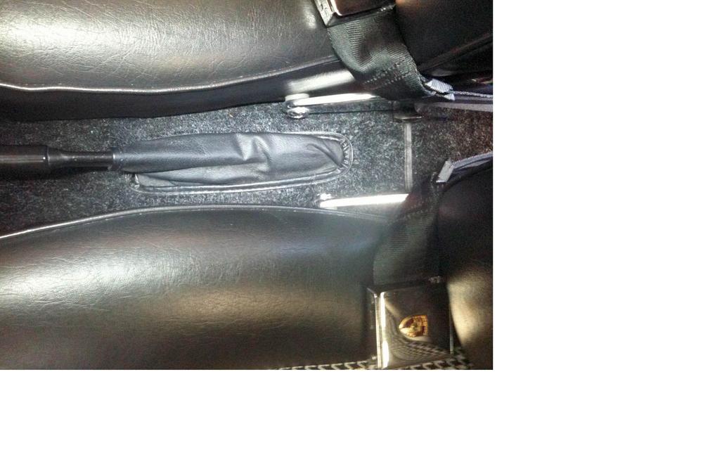Name:  hand brake leather boot.jpg
Views: 3898
Size:  66.4 KB