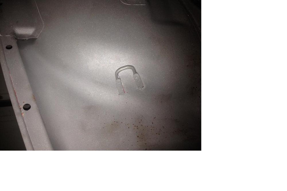 Name:  luggage compartment luggage hooks.jpg
Views: 3876
Size:  38.1 KB