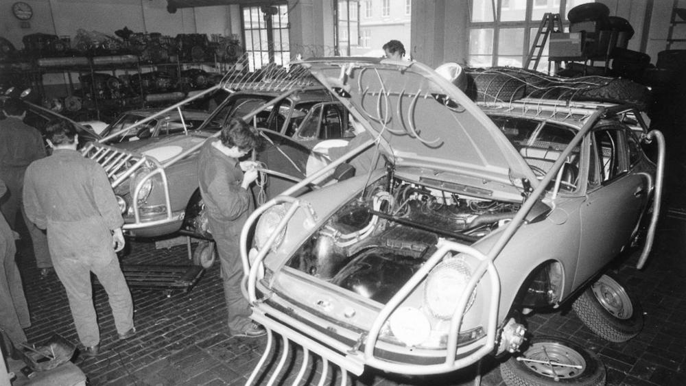 Name:  1968-London-Sidney-Marathon-Porsche-911-Works--1024x577.jpg
Views: 900
Size:  94.4 KB