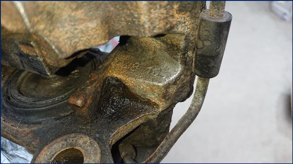 Name:  300090-frontBrakeCalipers-01.jpg
Views: 1021
Size:  87.1 KB