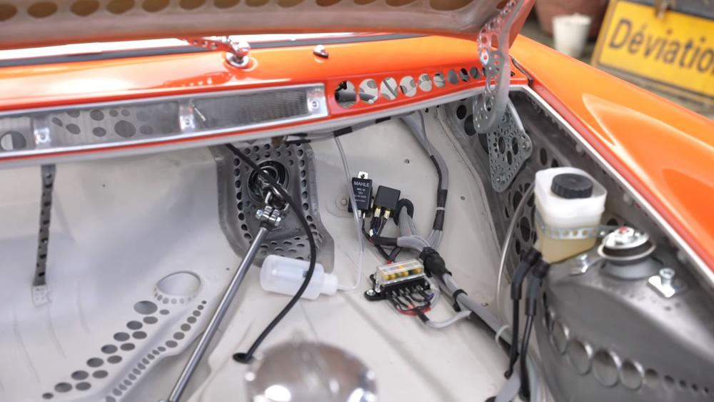 Name:  1968 Porsche 911 - Lightweight 5.jpg
Views: 233
Size:  66.3 KB