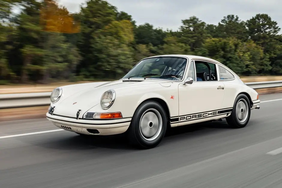 Name:  1969_porsche_911s-2.0l-coupe_Cover-01146.jpg copy.jpg
Views: 754
Size:  154.9 KB