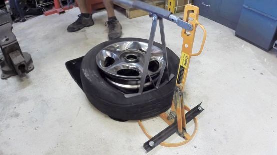 Name:  Bead tire.jpg
Views: 216
Size:  26.5 KB