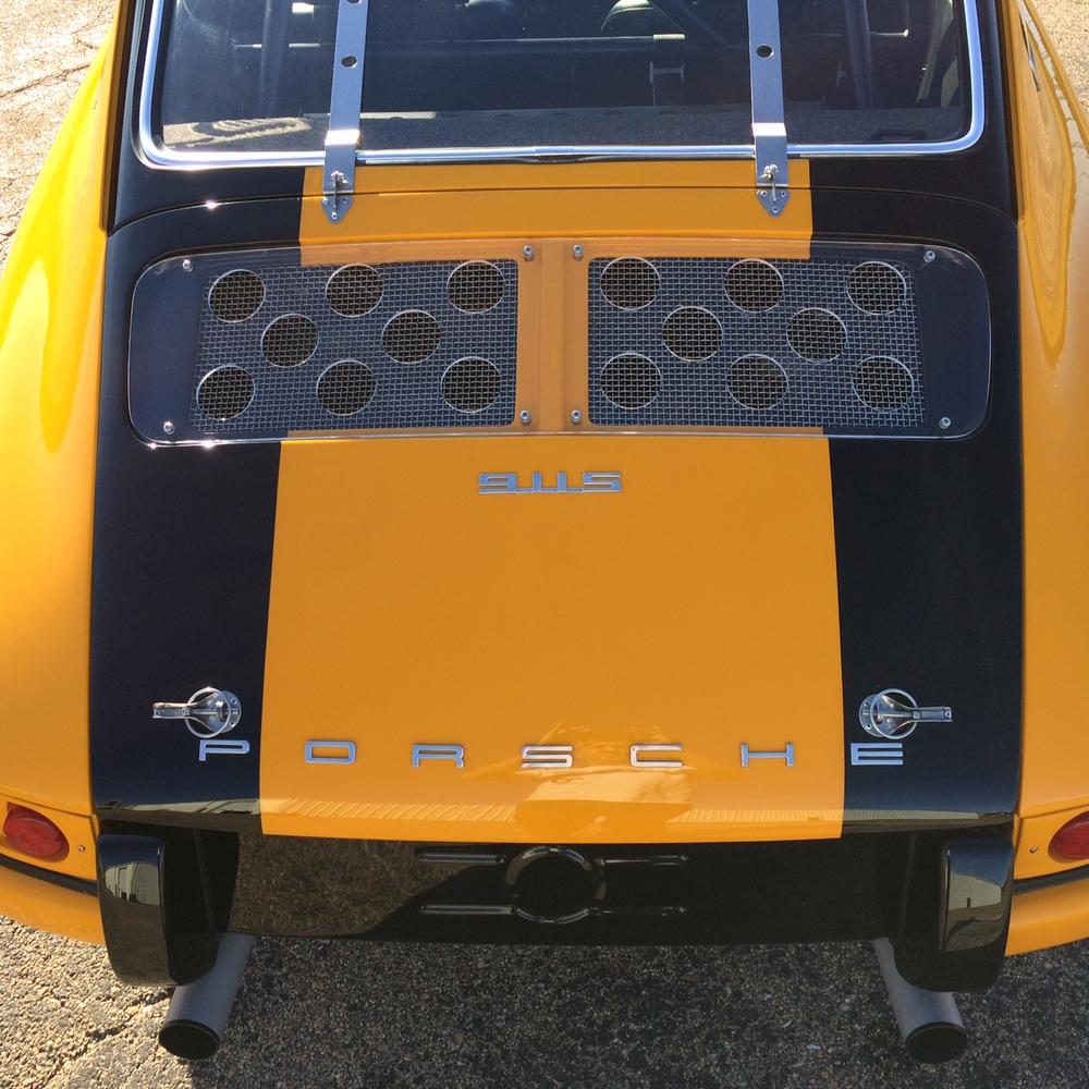 Name:  Deck lid with rear window straps.jpg
Views: 296
Size:  133.8 KB