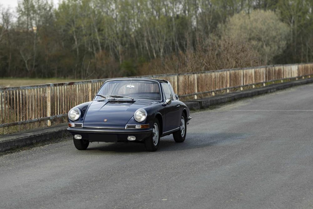 Name:  Porsche-911-S-Soft-Window-Targa-1967-500273-2.jpg
Views: 242
Size:  90.5 KB