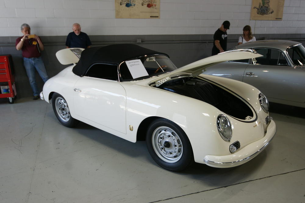 Name:  DSC07936 1957 Speedster GT 547-1 Engine.jpg
Views: 317
Size:  62.6 KB