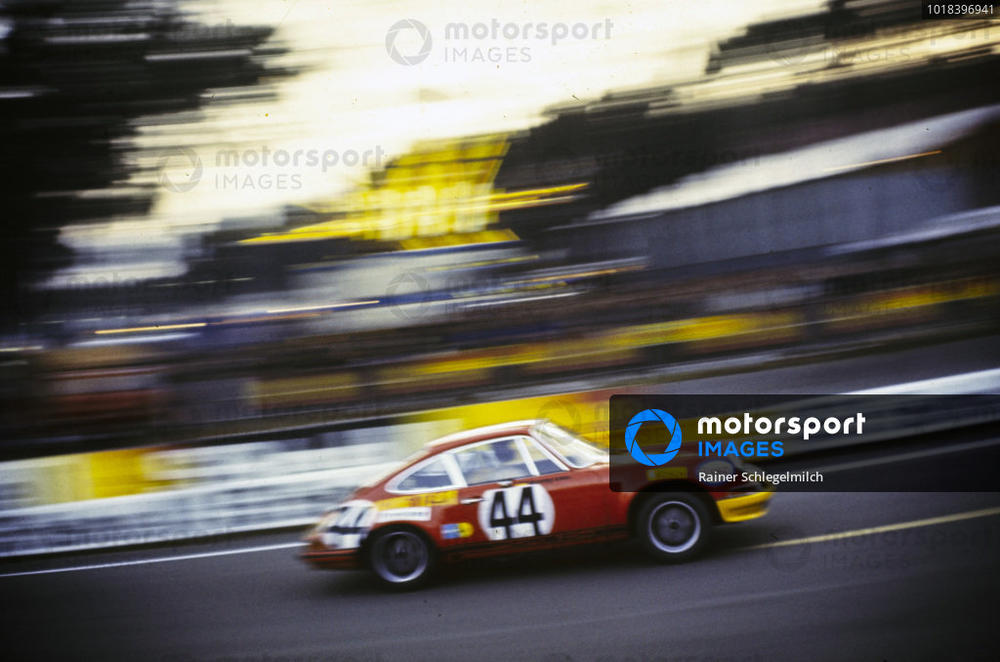 Name:  911 230 0955 (7) Le Mans 24hrs (11-06-72).jpg
Views: 256
Size:  84.4 KB