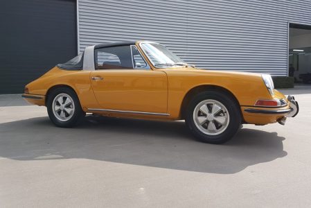 Name:  Porsche-911-2.0-S-Soft-Window-Bahama-Yellow-1967-Copie-1-449x300.jpg
Views: 439
Size:  23.1 KB