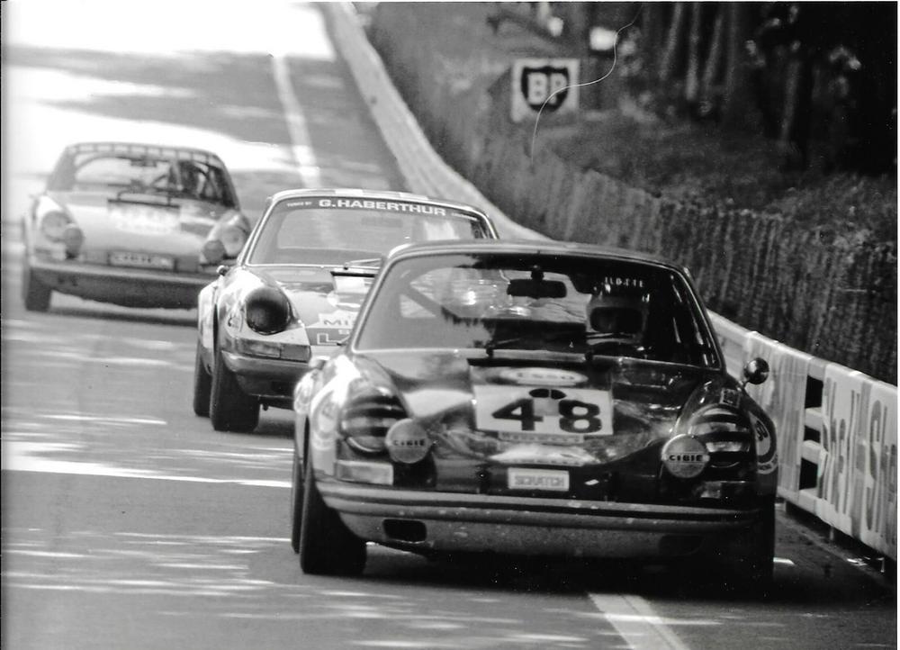 Name:  PORSCHE-911S-LE-MANS-1971-911-S-JEAN-PIERRE-HANRIOUD-MARIO-LLOTTE-PHOTOGRAPH.jpg
Views: 410
Size:  84.5 KB