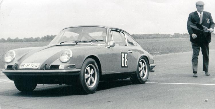 Name:  Porsche_911S_1968 (1).jpg
Views: 114
Size:  36.5 KB