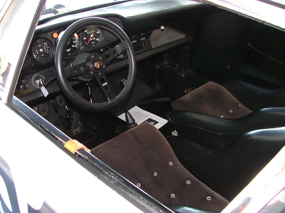 Name:  porsche_911r_interior.jpg
Views: 179
Size:  98.2 KB