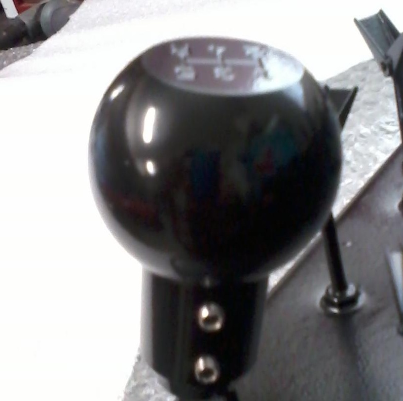 Name:  shift knob.jpg
Views: 542
Size:  95.1 KB