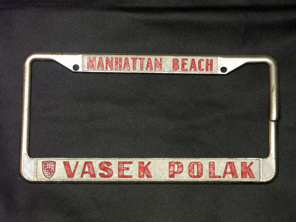 Name:  Vasek Polak Manhattan RedText - Photo1.jpg
Views: 641
Size:  180.2 KB