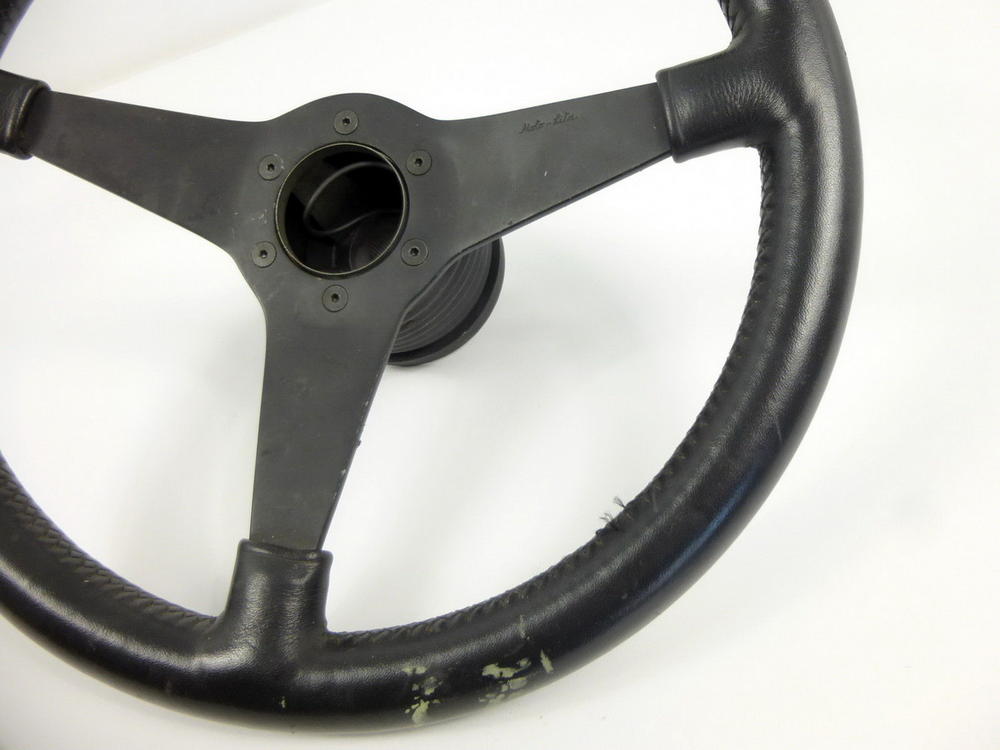 Name:  20160407 Porsche - Moto-Lita UK 365mm Racing Leather Steering Wheel 3 Spoke Solid - Photo 03a.jpg
Views: 251
Size:  50.5 KB