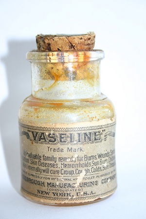 Name:  June-4-Vaseline-DrakeMuseum-AOGHS.jpg
Views: 479
Size:  48.7 KB