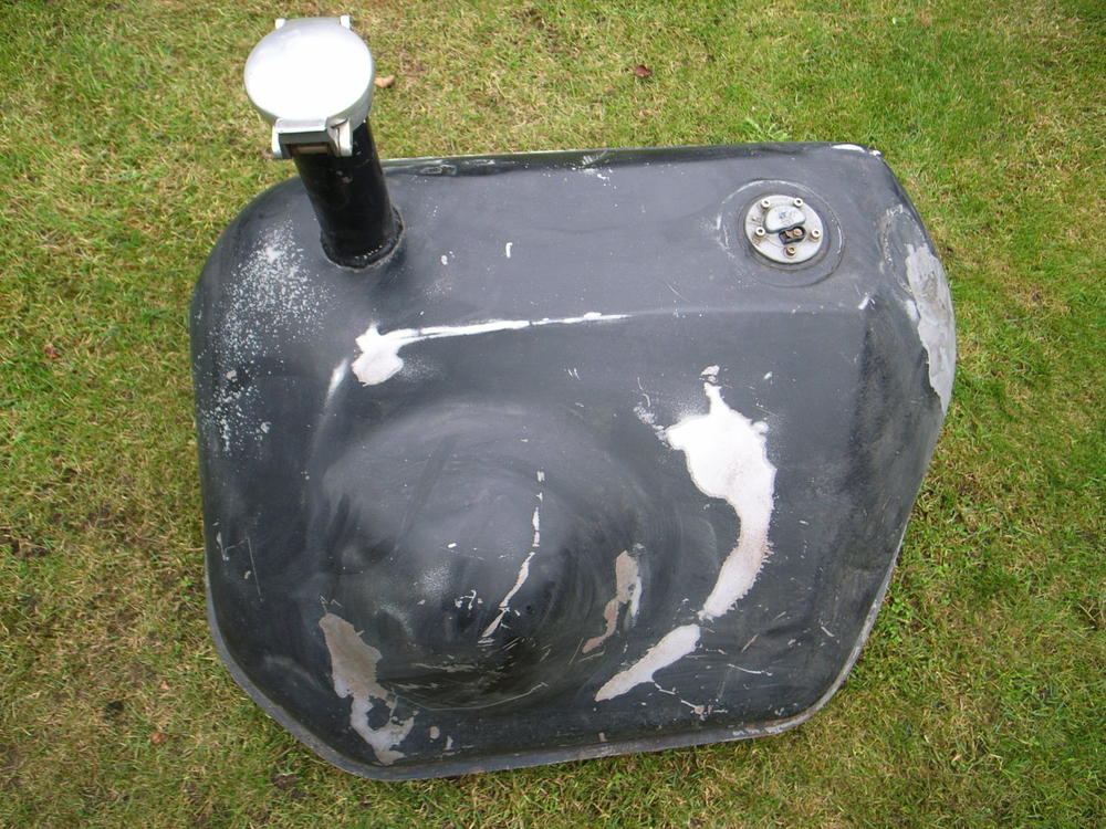 Name:  100Litre werks tank 2008 048.jpg
Views: 989
Size:  163.9 KB