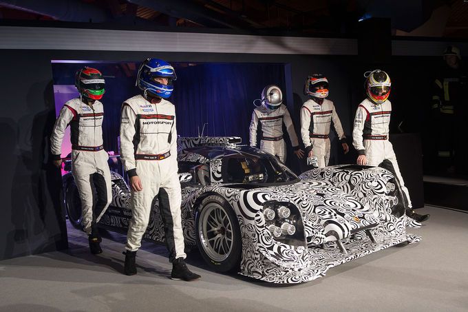Name:  Porsche-LMP1-Fahrerteam-fotoshowImage-e8061072-743289.jpg
Views: 308
Size:  78.0 KB