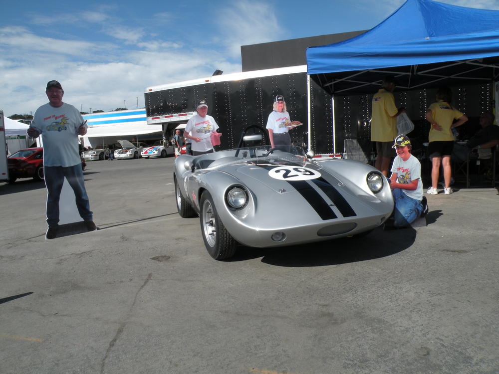 Name:  Rennsport Reunion IV 013.jpg
Views: 445
Size:  99.4 KB