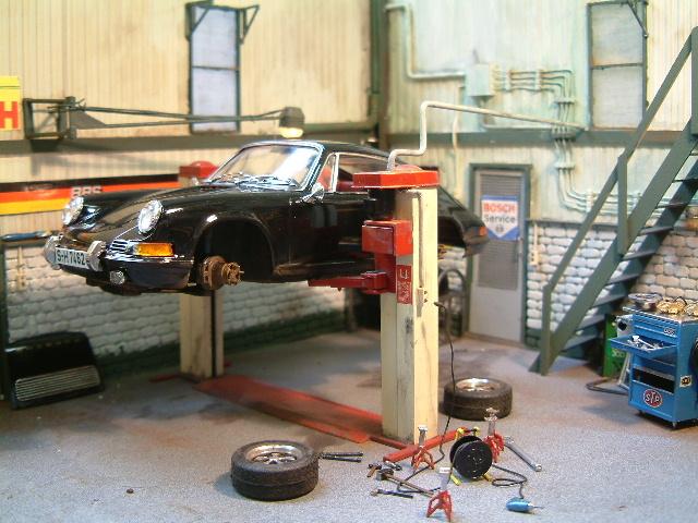 Name:  garage model by wilco - porsche 911.JPG
Views: 871
Size:  56.4 KB