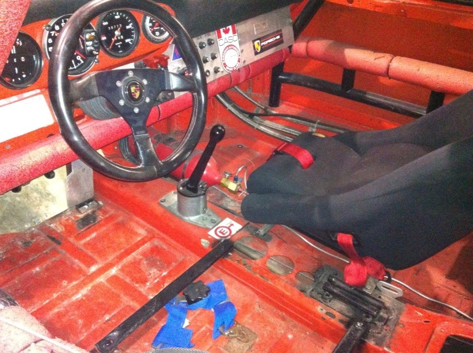 Name:  Porsche 1971 S interior.jpg
Views: 529
Size:  221.5 KB