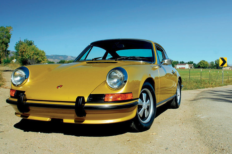 Name:  73_911T_Gold_Coupe_5.jpg
Views: 631
Size:  103.1 KB