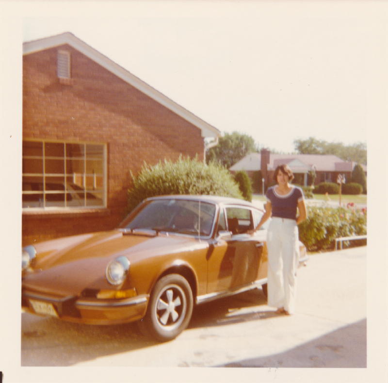 Name:  CAROL & BROWNIE 1977.jpg
Views: 862
Size:  56.5 KB